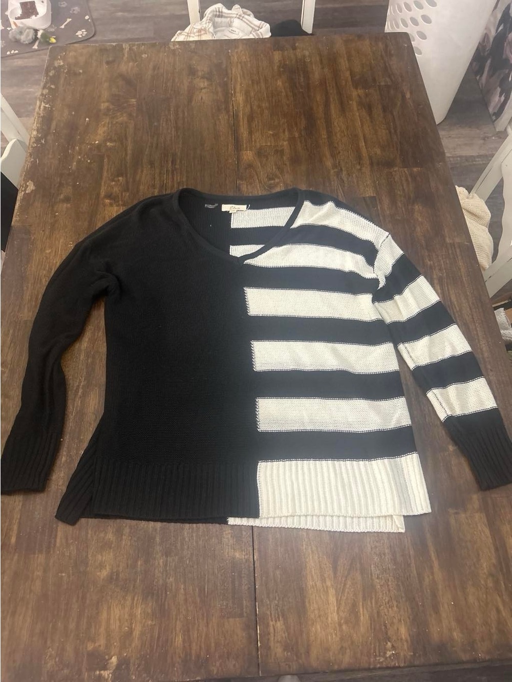 Elan Black and White Striped Half‑Block V‑Neck Sweater
